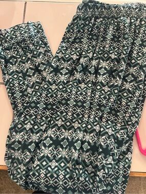 croft & barrow Green Geometric Print Pajama Pants